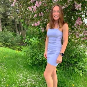 Meet your Posher, Ella